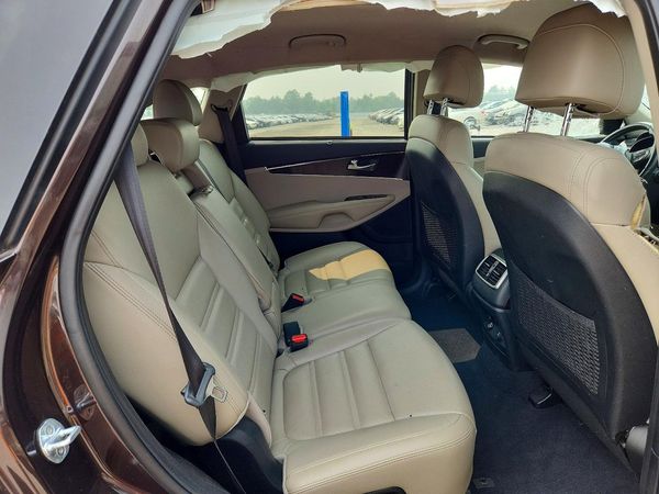 2017 KIA SORENTO EX