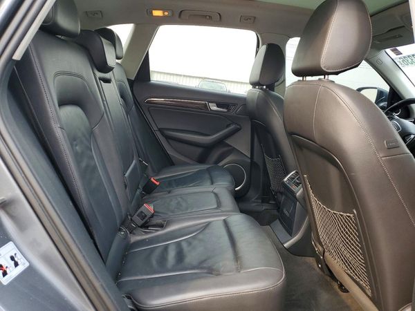 2016 AUDI Q5 quattro Premium Plus