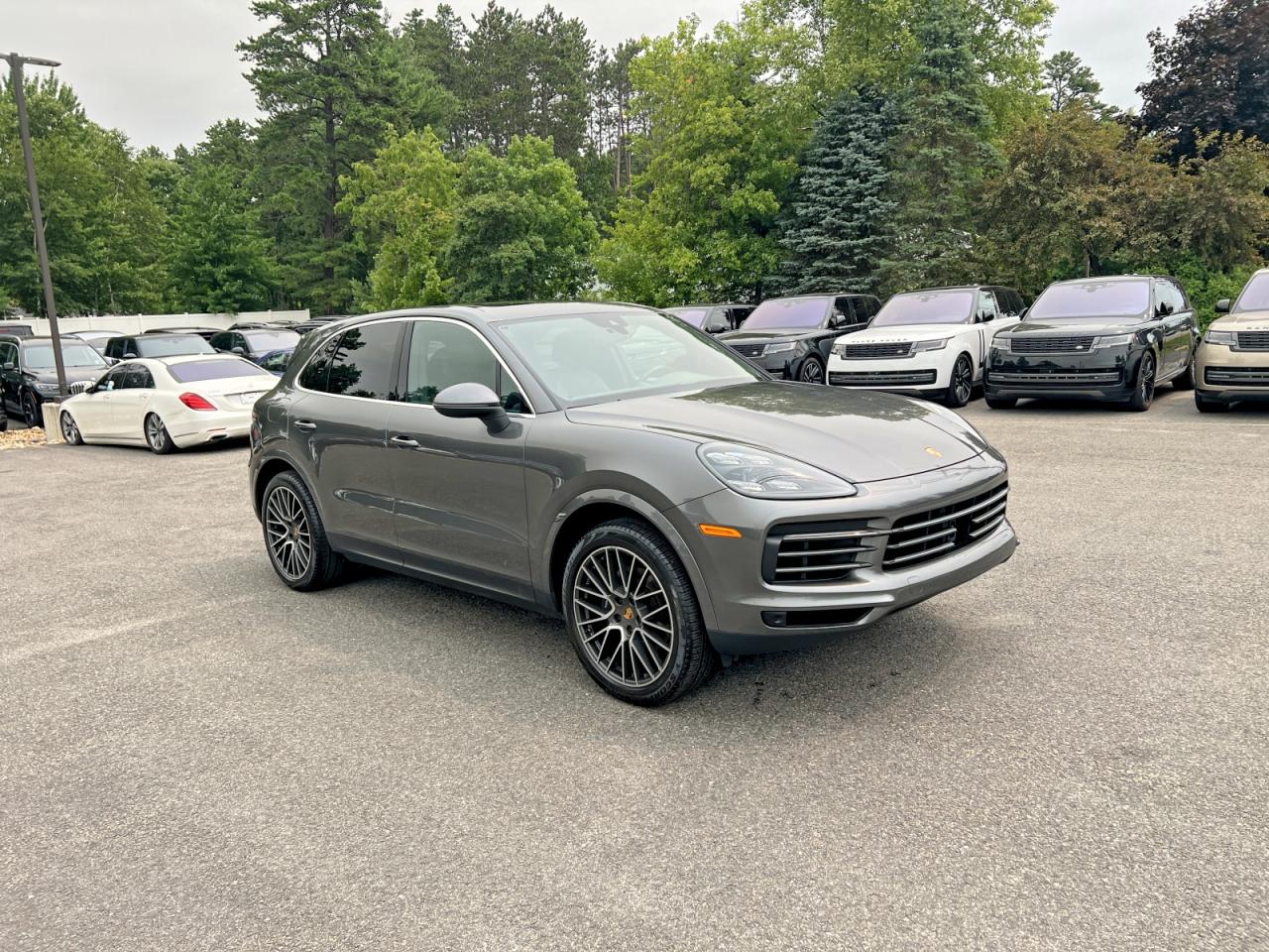 2019 PORSCHE CAYENNE