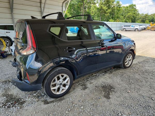 2024 KIA SOUL LX, S