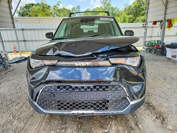 2024 KIA SOUL LX, S