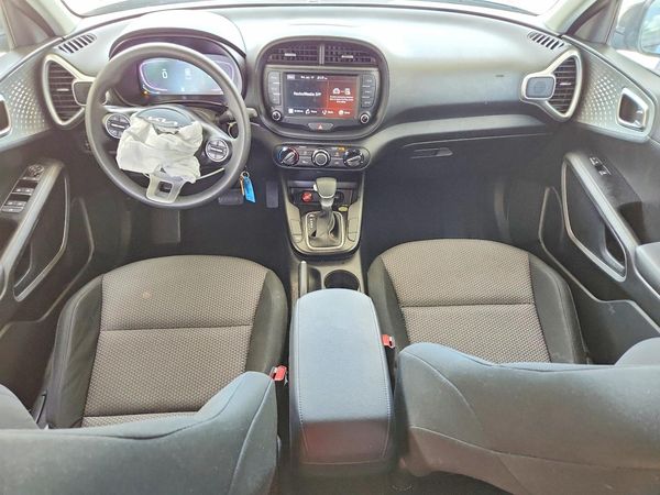 2024 KIA SOUL LX, S