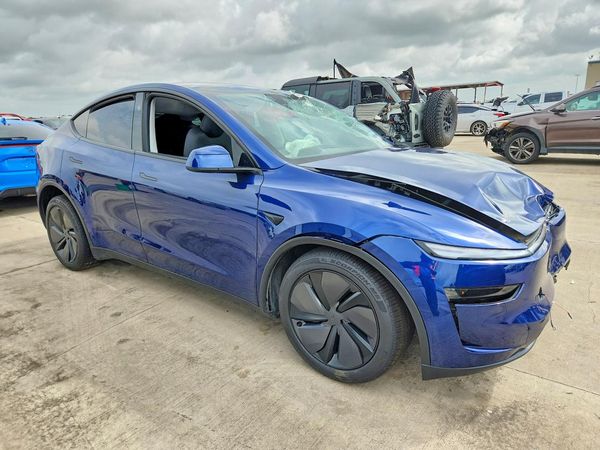 2026 TESLA MODEL Y