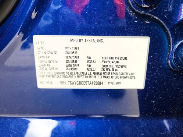 2026 TESLA MODEL Y