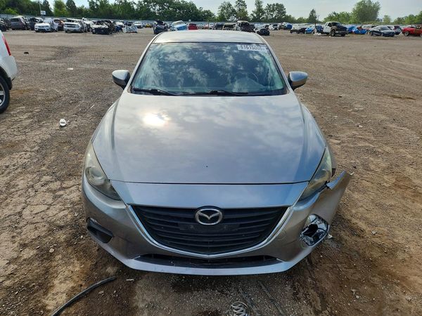2016 MAZDA 3 SV/Base