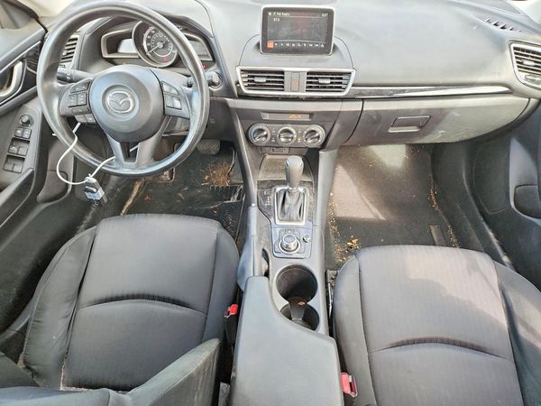 2016 MAZDA 3 SV/Base