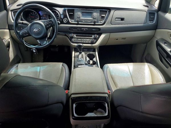 2016 KIA SEDONA EX - Middle level
