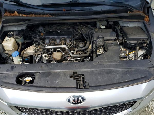 2016 KIA SEDONA EX - Middle level