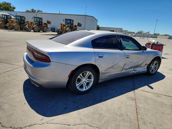 2016 DODGE CHARGER SE