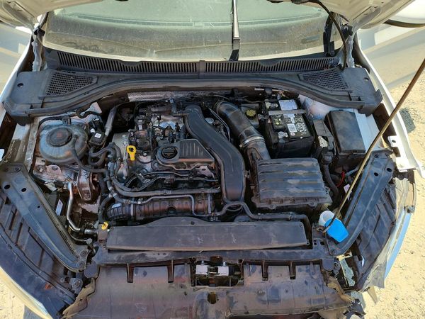 2024 VOLKSWAGEN JETTA S, S (AQ301 Trans) — Engine bay