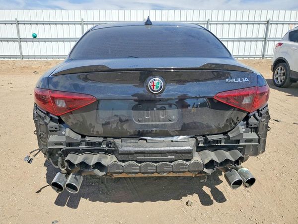 2022 ALFA ROMEO GIULIA