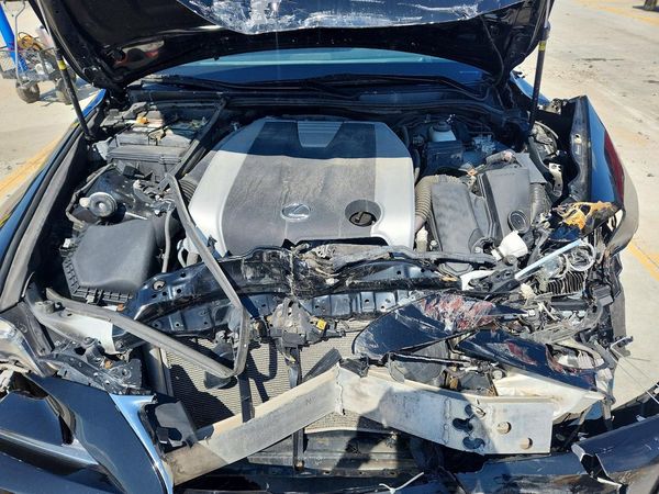 2016 LEXUS IS 300
