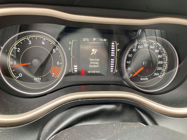 2015 JEEP CHEROKEE Sport