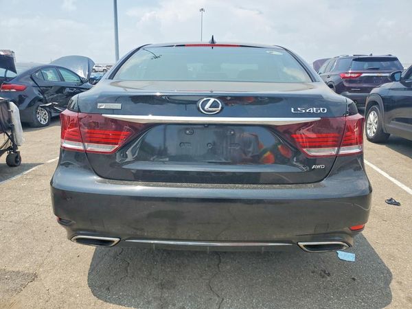 2017 LEXUS LS 460
