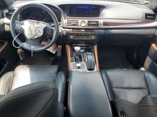 2017 LEXUS LS 460
