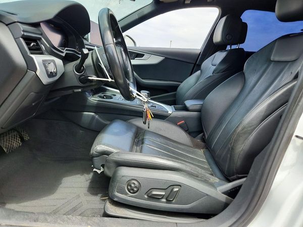 2017 AUDI A4 quattro Premium Plus