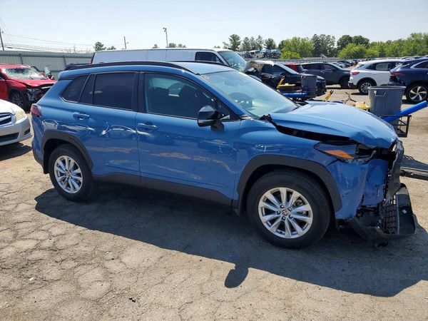 2026 TOYOTA COROLLA CROSS LE