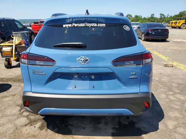 2026 TOYOTA COROLLA CROSS LE