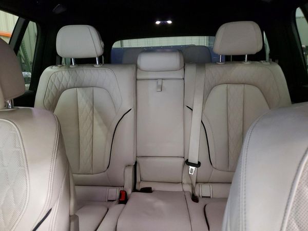 2019 BMW X7
