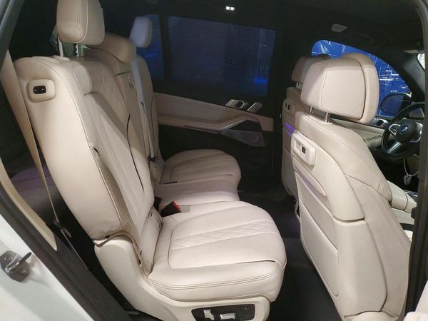 2019 BMW X7