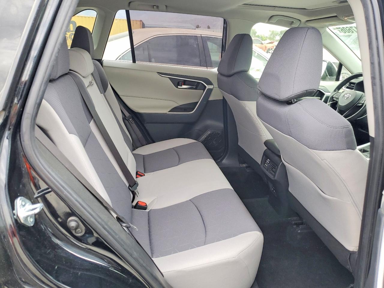 2019 TOYOTA RAV4 XLE / XLE Premium 4WD