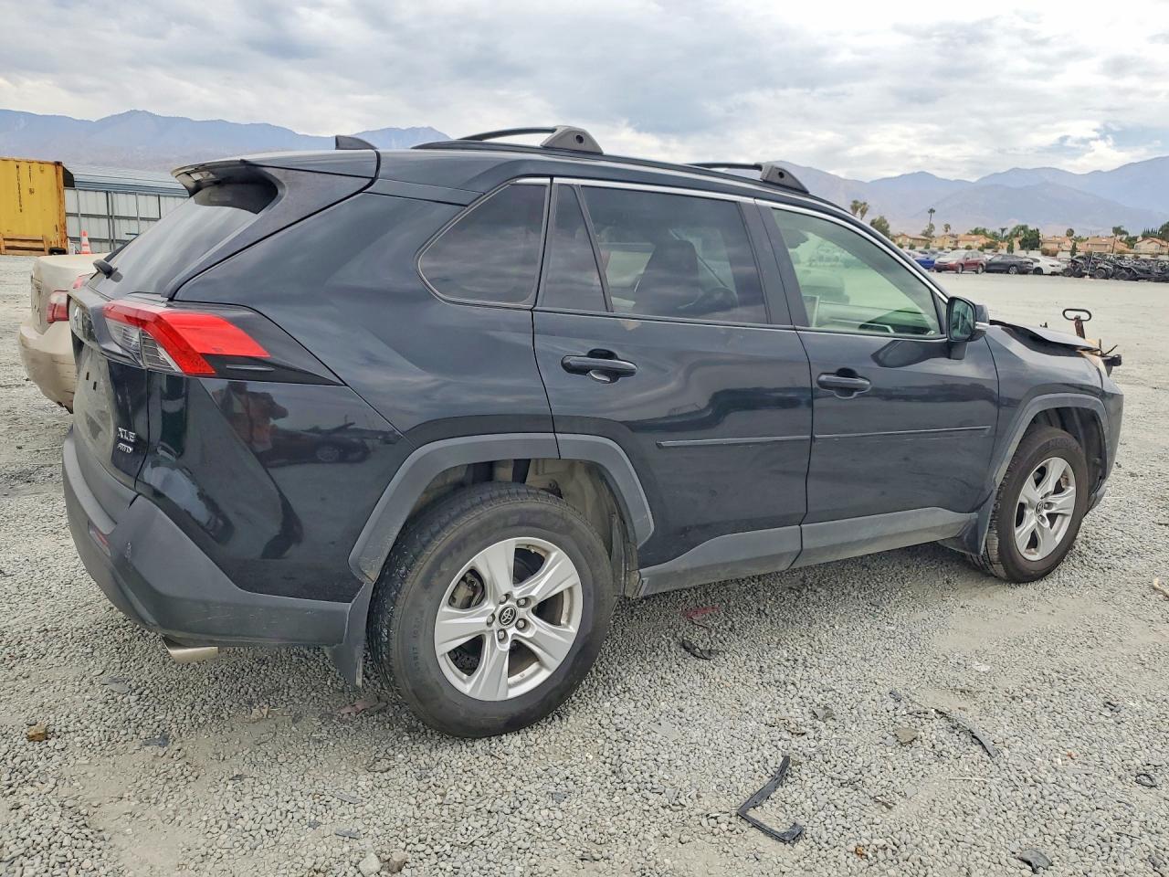2019 TOYOTA RAV4 XLE / XLE Premium 4WD