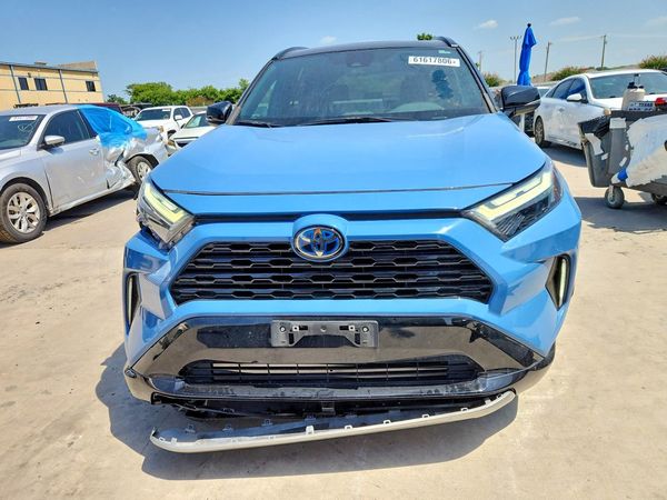 2023 TOYOTA RAV4 XSE