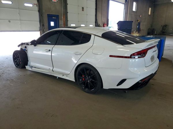 2022 KIA STINGER