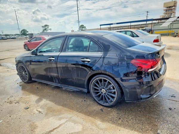2022 MERCEDES-BENZ A A220