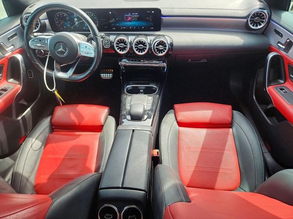 2022 MERCEDES-BENZ A A220