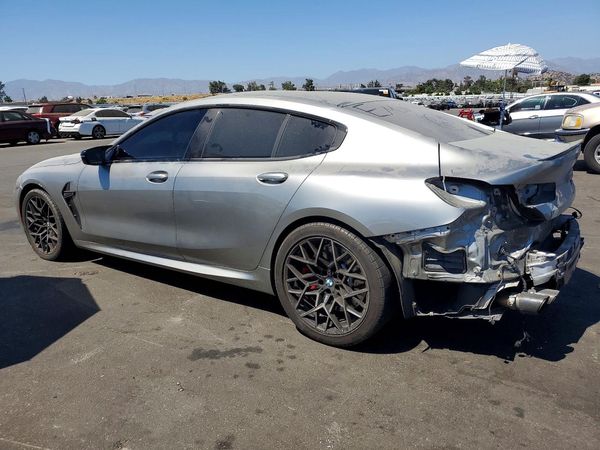 2021 BMW M8
