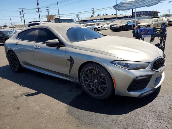 2021 BMW M8