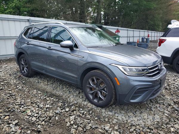 2023 VOLKSWAGEN TIGUAN 4Motion SE