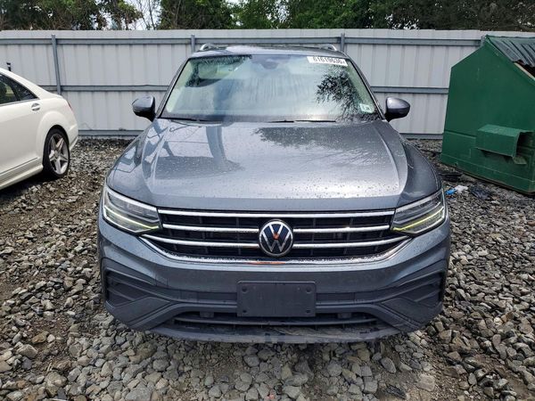2023 VOLKSWAGEN TIGUAN 4Motion SE
