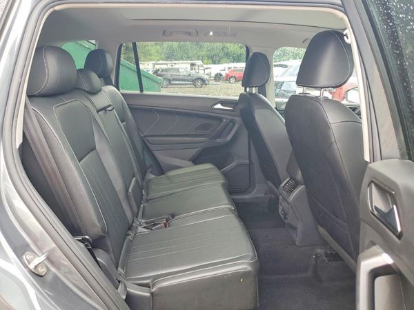 2023 VOLKSWAGEN TIGUAN 4Motion SE