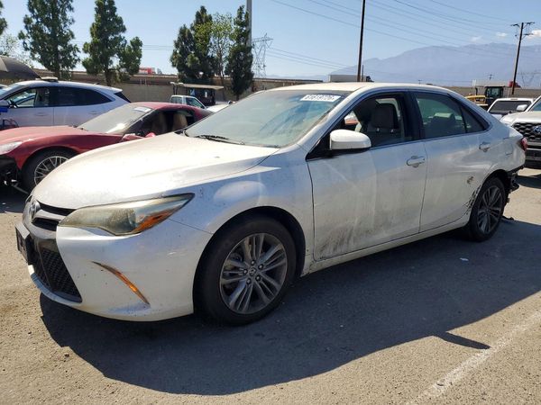 2015 TOYOTA CAMRY