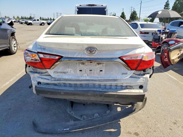 2015 TOYOTA CAMRY