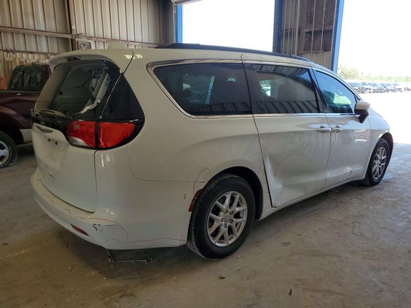 2020 CHRYSLER VOYAGER LXI