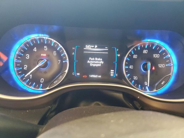 2020 CHRYSLER VOYAGER LXI