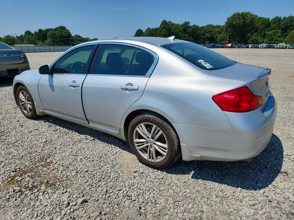 2013 INFINITI G37