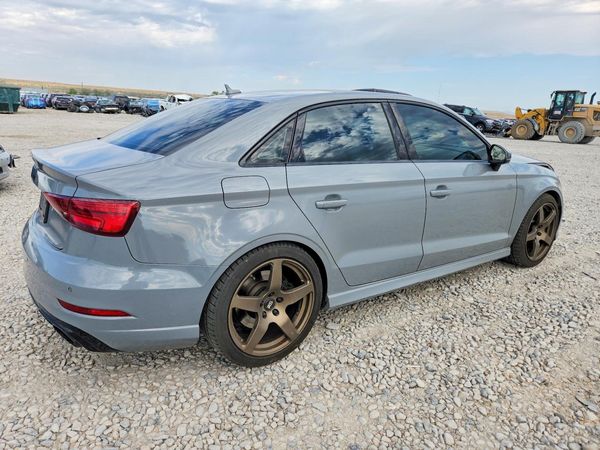 2018 AUDI RS3 quattro