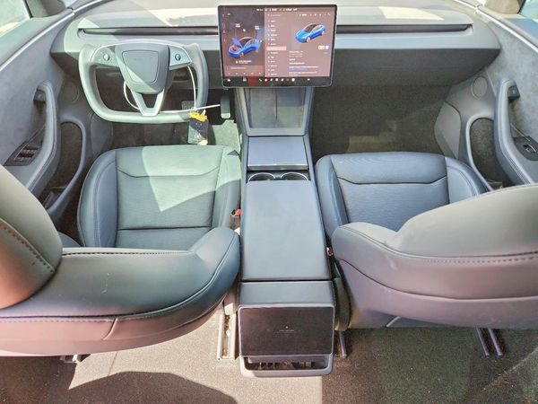 2025 TESLA MODEL 3 — CKPT