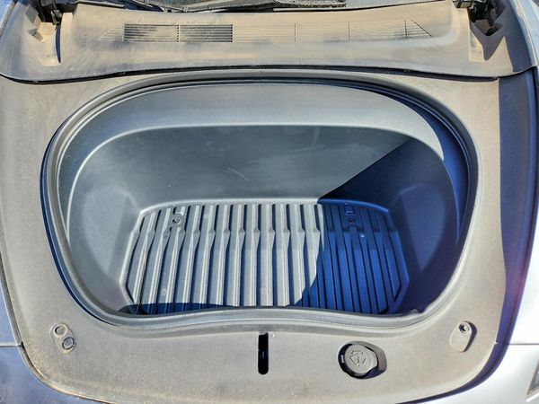 2025 TESLA MODEL 3 — Engine bay