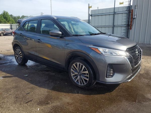 2022 NISSAN KICKS
