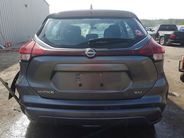 2022 NISSAN KICKS