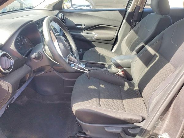 2022 NISSAN KICKS