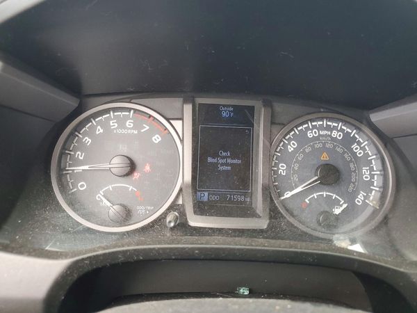 2018 TOYOTA TACOMA