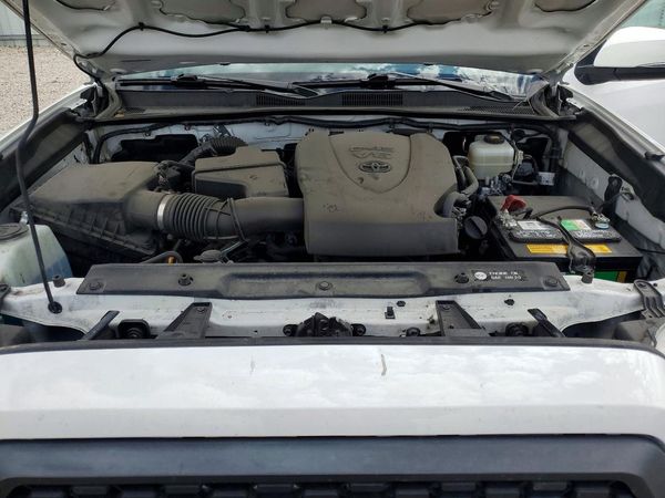 2018 TOYOTA TACOMA
