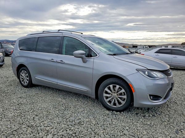 2019 CHRYSLER PACIFICA