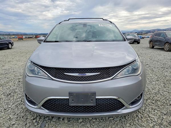 2019 CHRYSLER PACIFICA